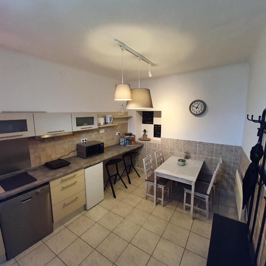 Corte Apartman Pápa Exterior photo